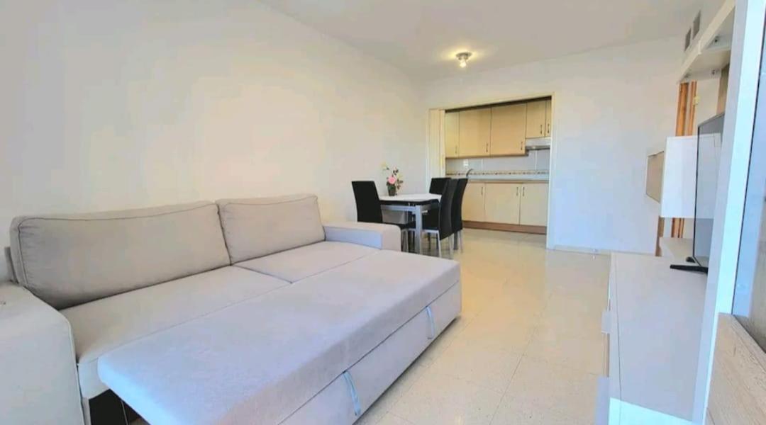 Apartmán Vacanza Luxury Complex- Parking , Pool Only In The Summer , Rincon De Loix Benidorm Exteriér fotografie