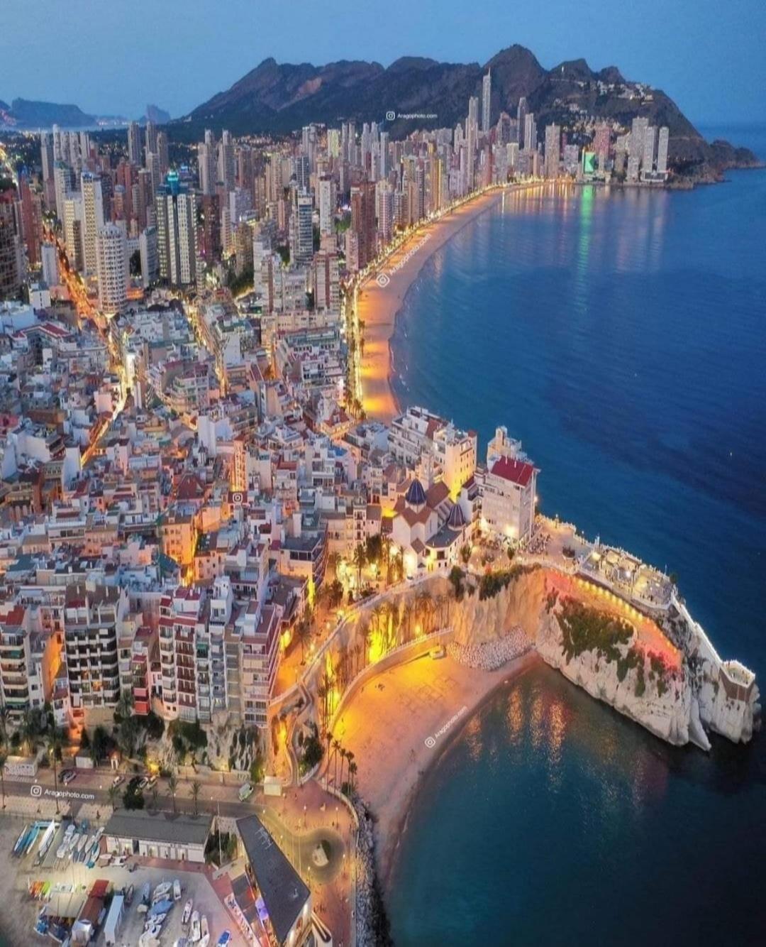 Apartmán Vacanza Luxury Complex- Parking , Pool Only In The Summer , Rincon De Loix Benidorm Exteriér fotografie