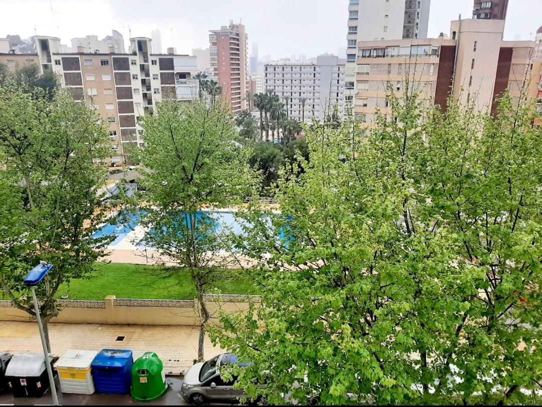 Apartmán Vacanza Luxury Complex- Parking , Pool Only In The Summer , Rincon De Loix Benidorm Exteriér fotografie