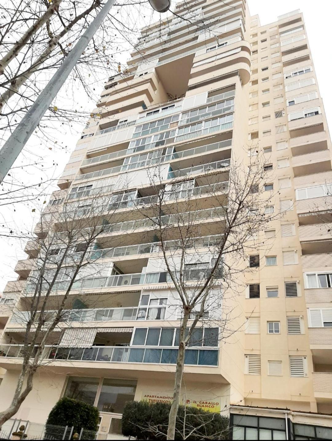 Apartmán Vacanza Luxury Complex- Parking , Pool Only In The Summer , Rincon De Loix Benidorm Exteriér fotografie