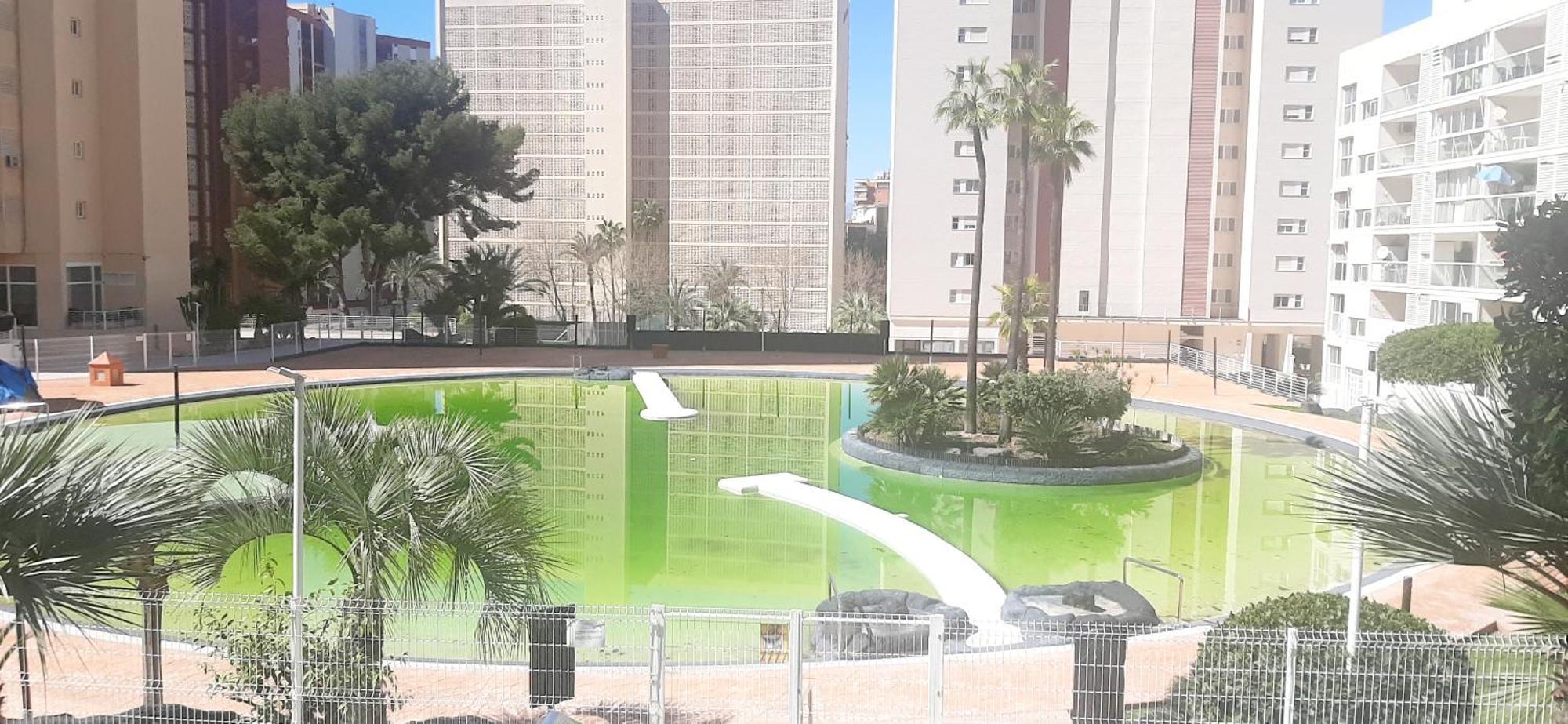Apartmán Vacanza Luxury Complex- Parking , Pool Only In The Summer , Rincon De Loix Benidorm Exteriér fotografie